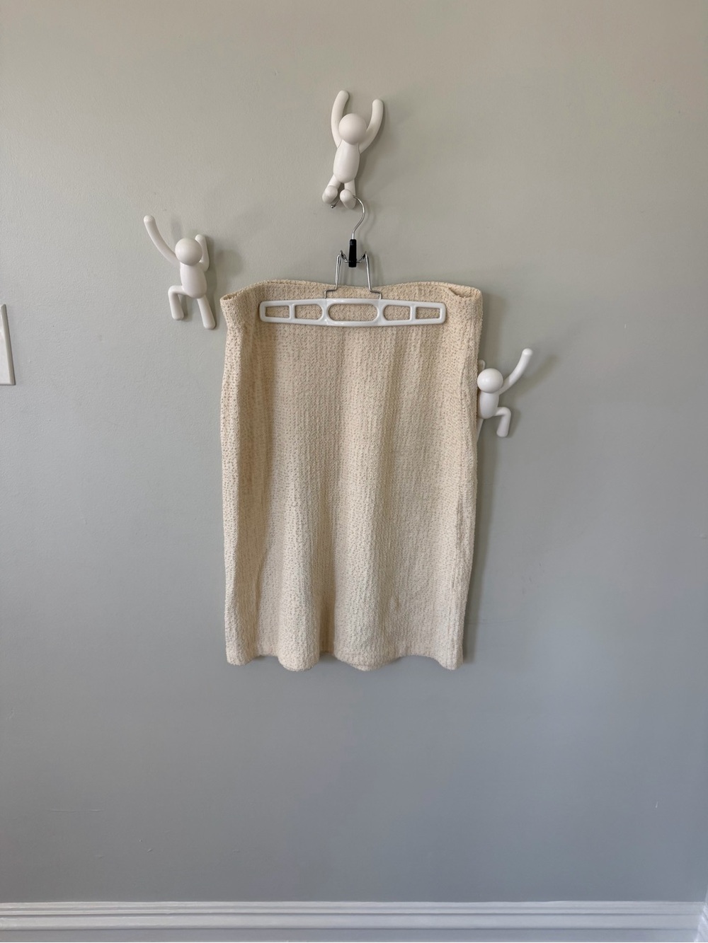 St. John Collection Micro Boucle Knit Pencil Skirt in Cream